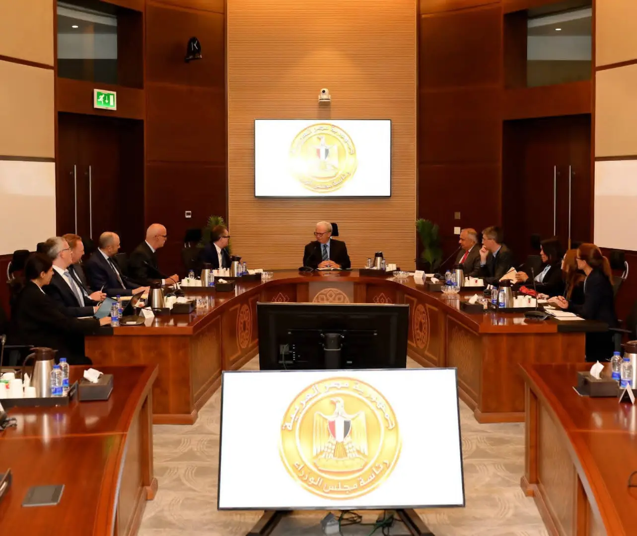 نائب رئيس الوزراء للشؤون الاقتصادية يبحث مع البنك الدولي تعزيز التعاون المشترك