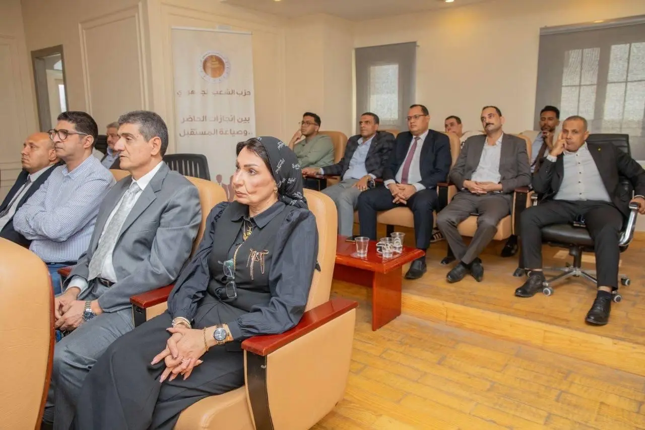 "الشعب الجمهوري" يعقد سلسلة اجتماعات تنظيمية مع أمانات المحافظات استعدادًا للمرحلة المقبلة - 1000678411