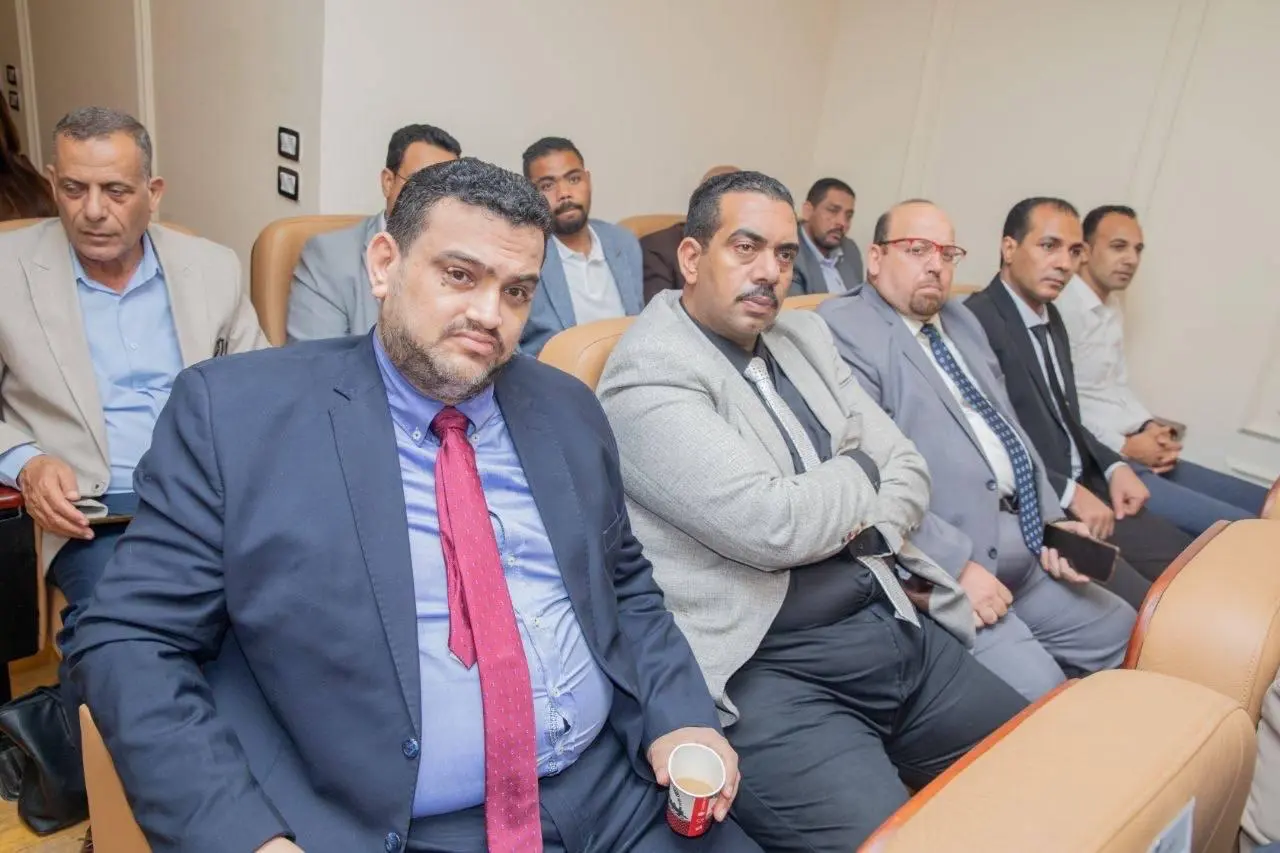 "الشعب الجمهوري" يعقد سلسلة اجتماعات تنظيمية مع أمانات المحافظات استعدادًا للمرحلة المقبلة - 1000678414