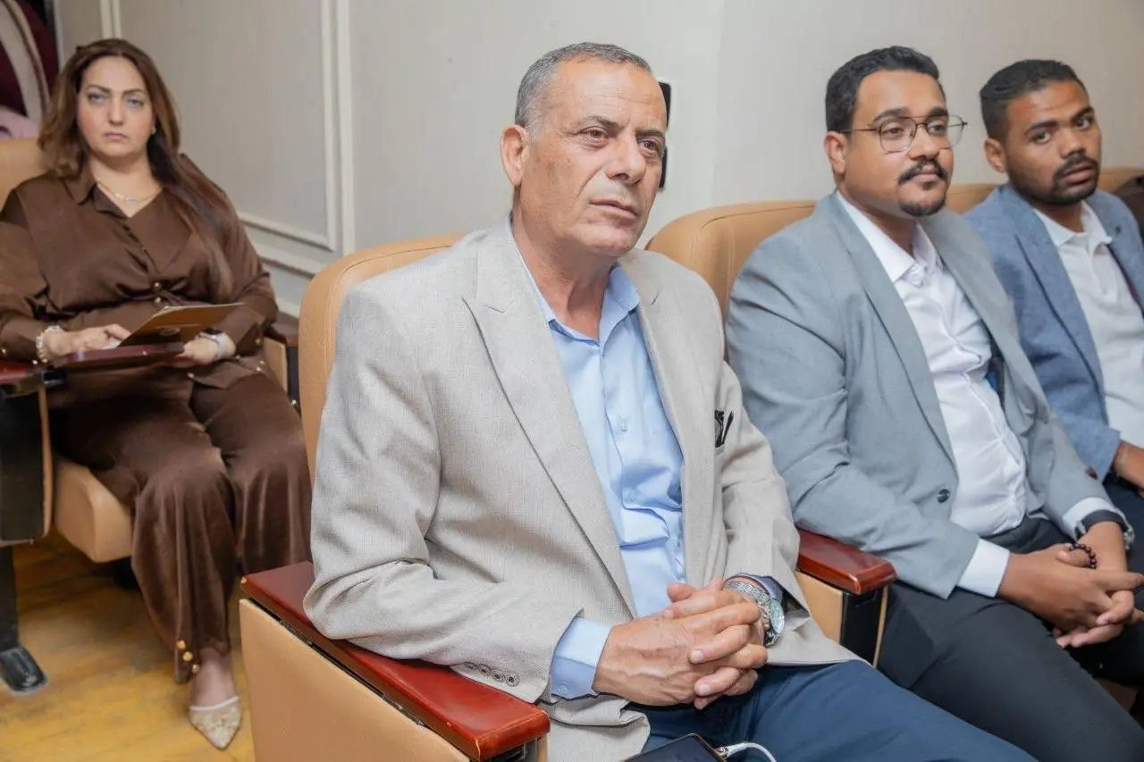 "الشعب الجمهوري" يعقد سلسلة اجتماعات تنظيمية مع أمانات المحافظات استعدادًا للمرحلة المقبلة - 1000678426