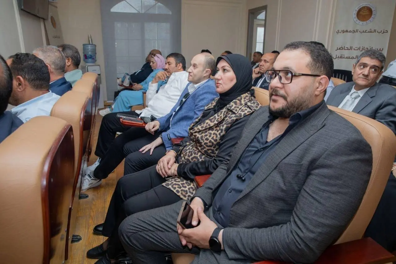 "الشعب الجمهوري" يعقد سلسلة اجتماعات تنظيمية مع أمانات المحافظات استعدادًا للمرحلة المقبلة - 1000678432