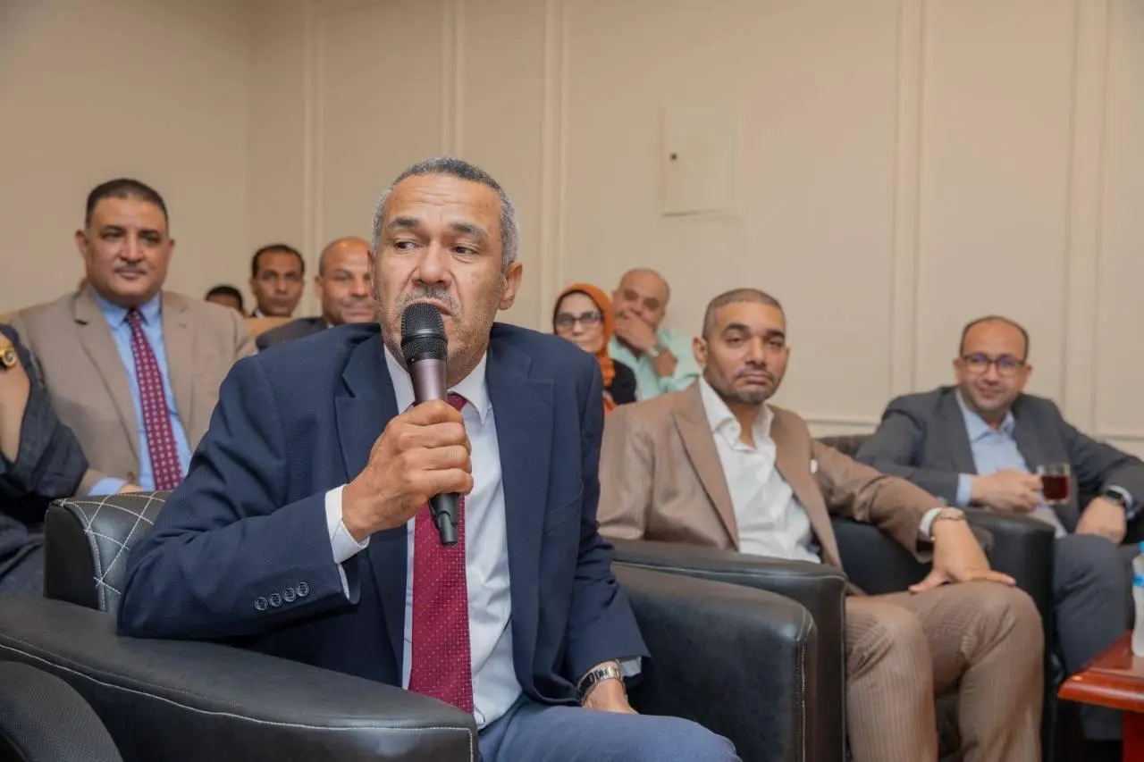 "الشعب الجمهوري" يعقد سلسلة اجتماعات تنظيمية مع أمانات المحافظات استعدادًا للمرحلة المقبلة - 1000678482