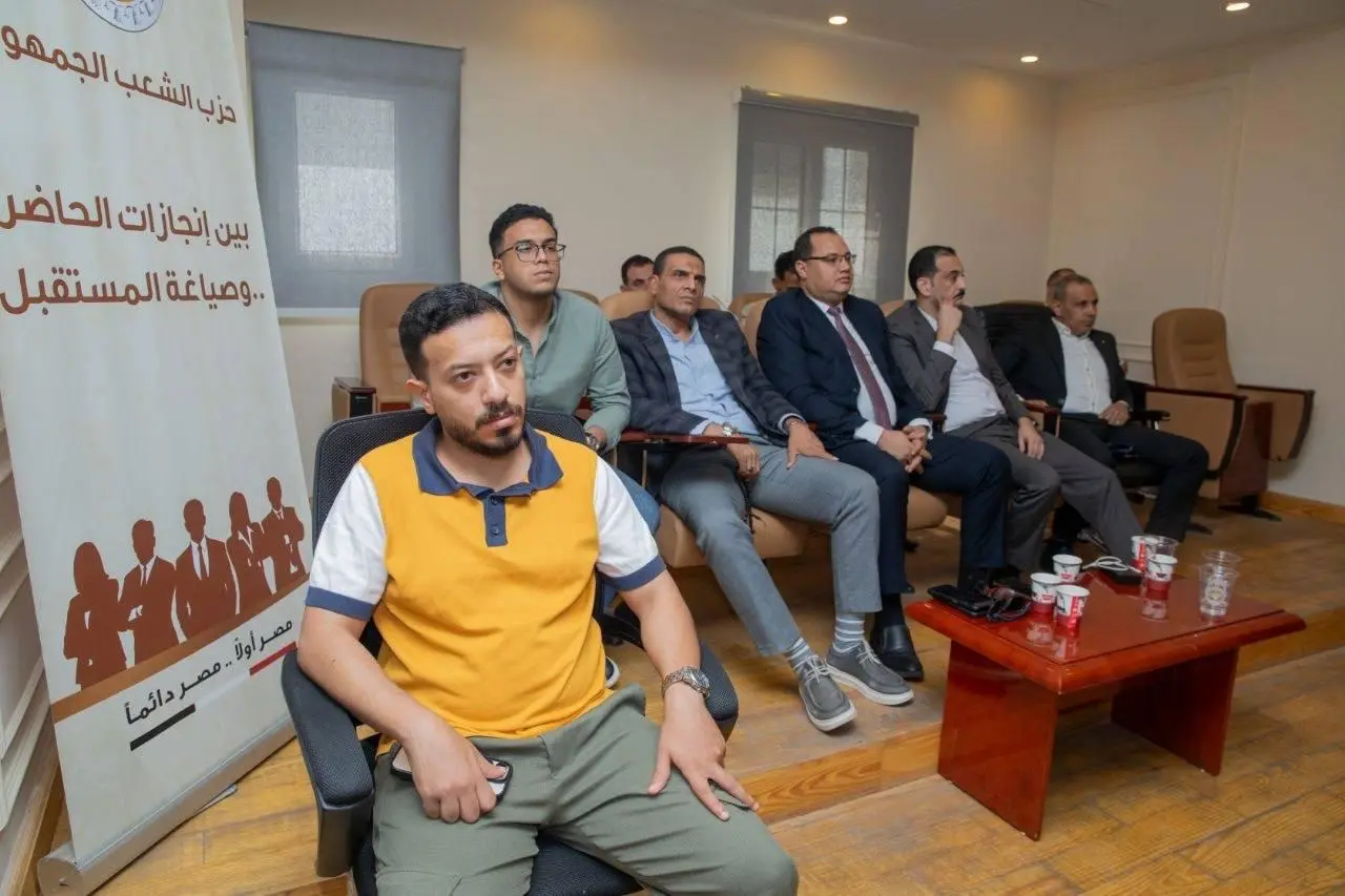 “الشعب الجمهوري” ينظم سلسلة اجتماعات تنظيمية مع أمانات المحافظات استعدادًا للمرحلة المقبلة