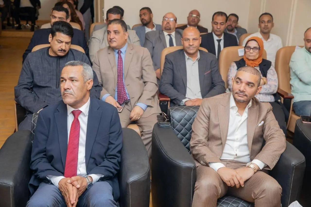 "الشعب الجمهوري" يعقد سلسلة اجتماعات تنظيمية مع أمانات المحافظات استعدادًا للمرحلة المقبلة - 1000678508
