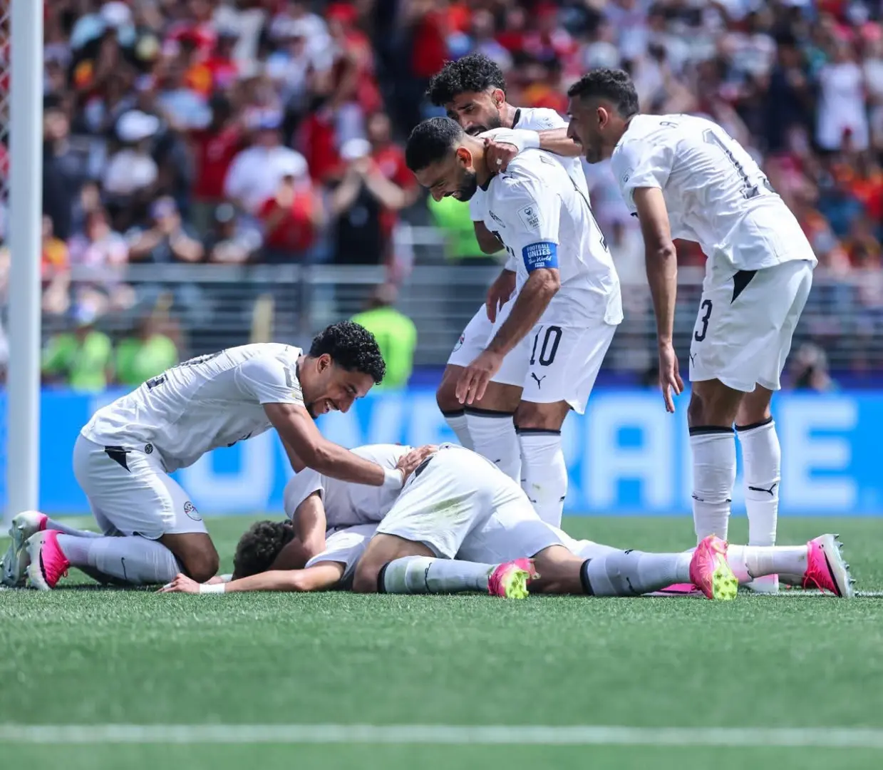 منتخب مصر يتقدم على بلجيكا بهدف إمام عاشور فى الشوط الأول بكأس العالم
