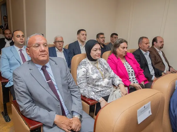"الشعب الجمهوري" يواصل اجتماعاته التنظيمية مع أمانات المحافظات استعدادًا للمرحلة المقبلة - 1000681241