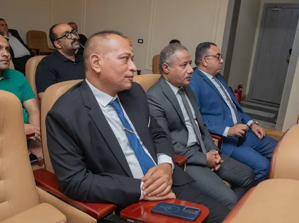 "الشعب الجمهوري" يواصل اجتماعاته التنظيمية مع أمانات المحافظات استعدادًا للمرحلة المقبلة - 1000681280