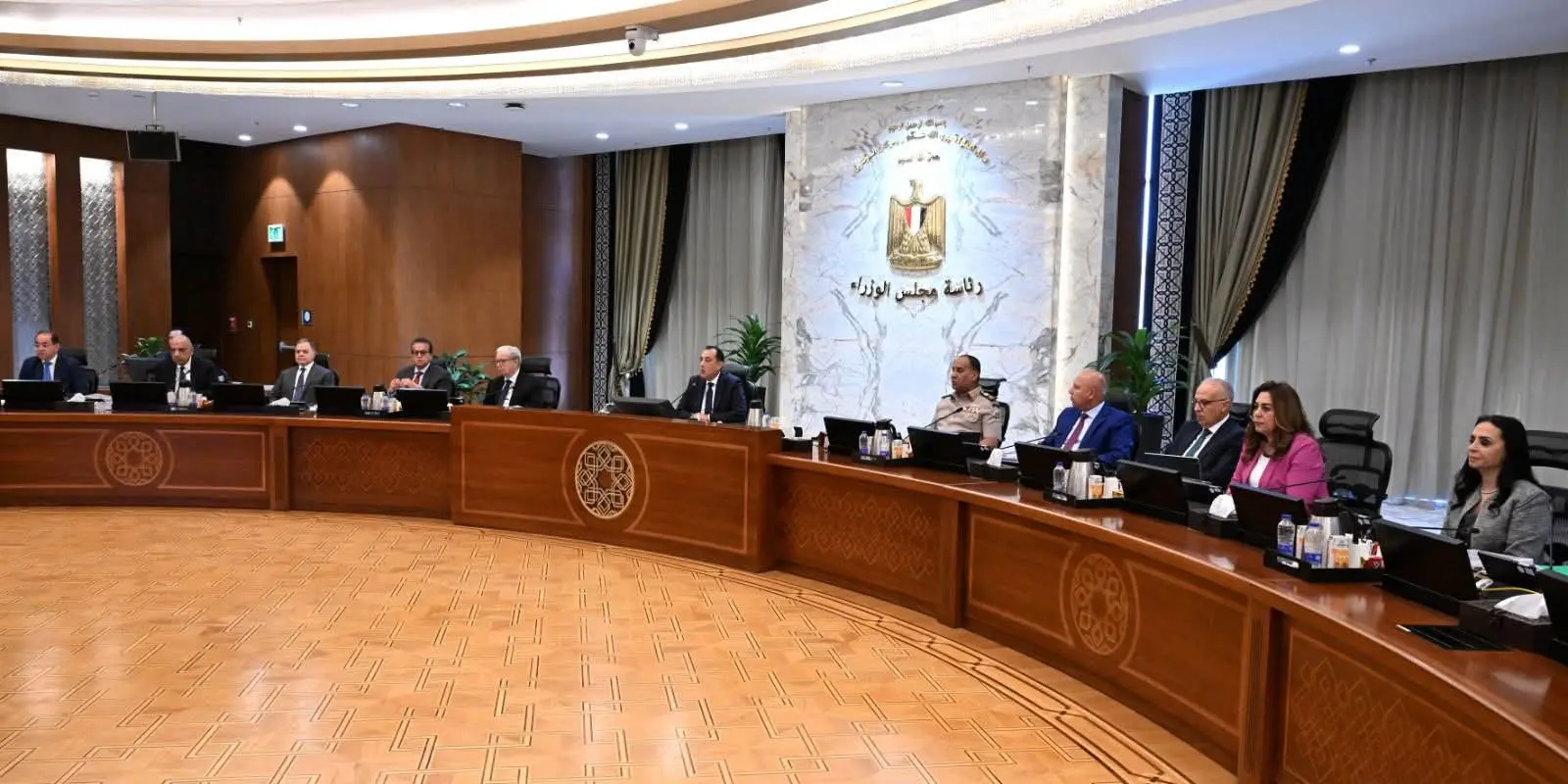 مجلس الوزراء يوافق على 16 قرارًا جديدًا لدعم الاستثمار والتنمية