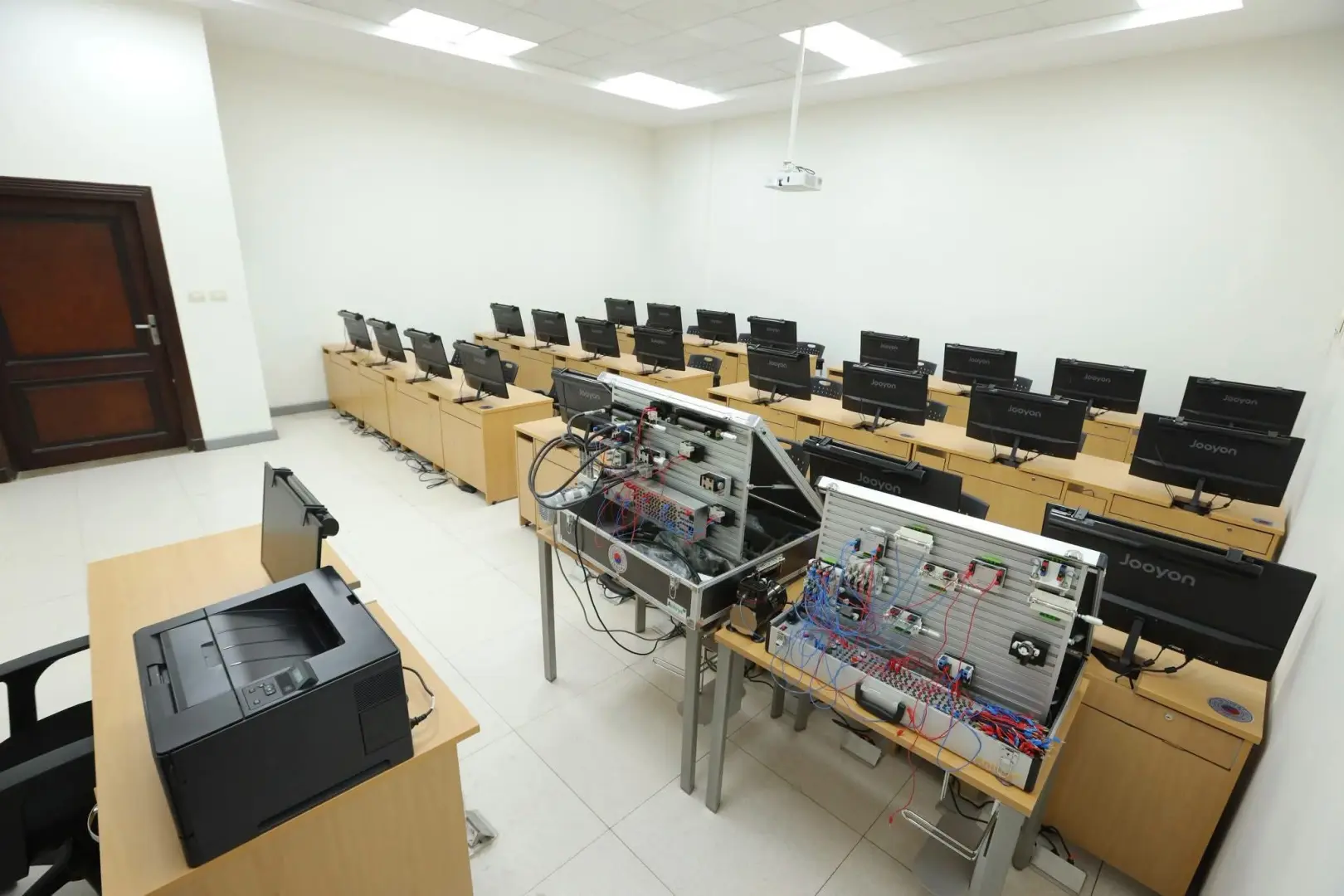 الجامعات التكنولوجية