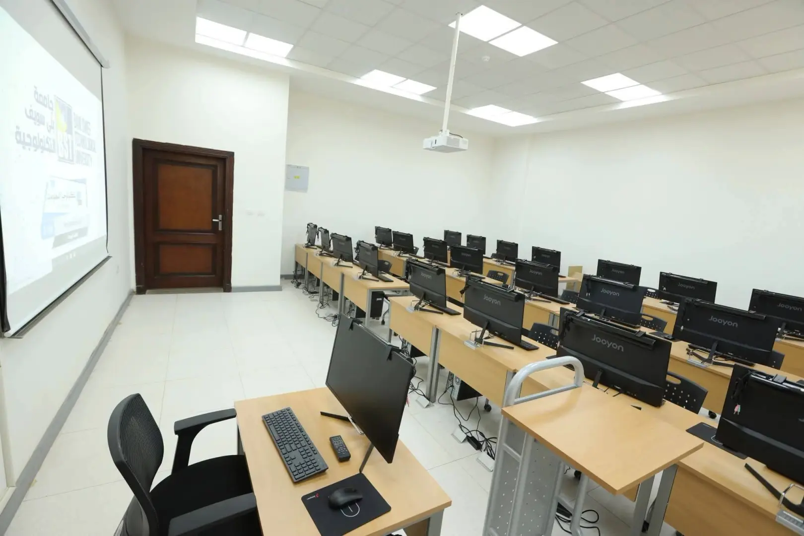 الجامعات التكنولوجية