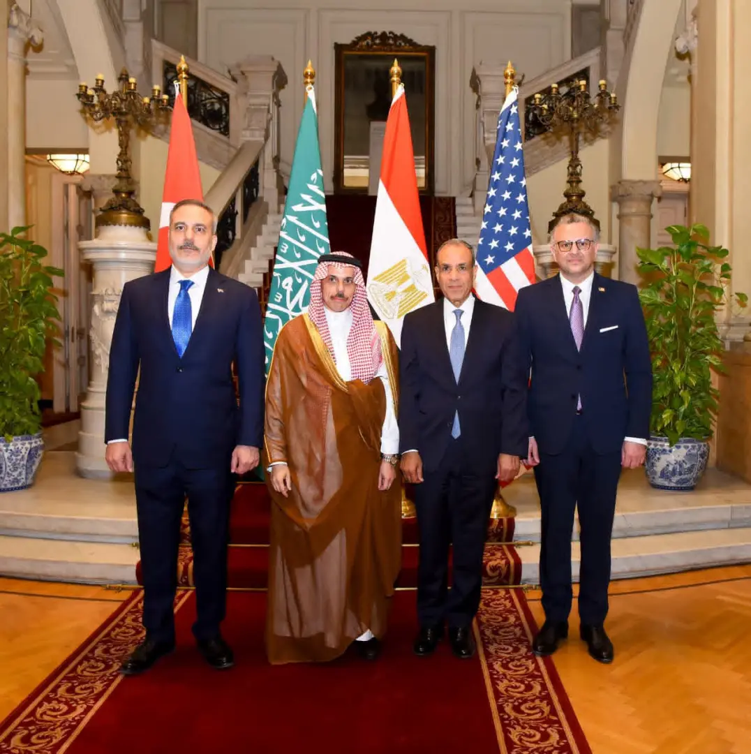 وزير الخارجية يبحث مع نظيريه السعودي والتركي ومستشار الرئيس الأمريكي تطورات الأوضاع الإقليمية