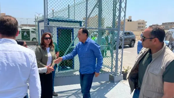 تفقد الدكتور مصطفى مدبولي رئيس مجلس الوزراء منتزه حديقة ادكو بمحافظة البحيرة ورافقه وزيرة التنمية المحلية ومحافظ البحيرة .
