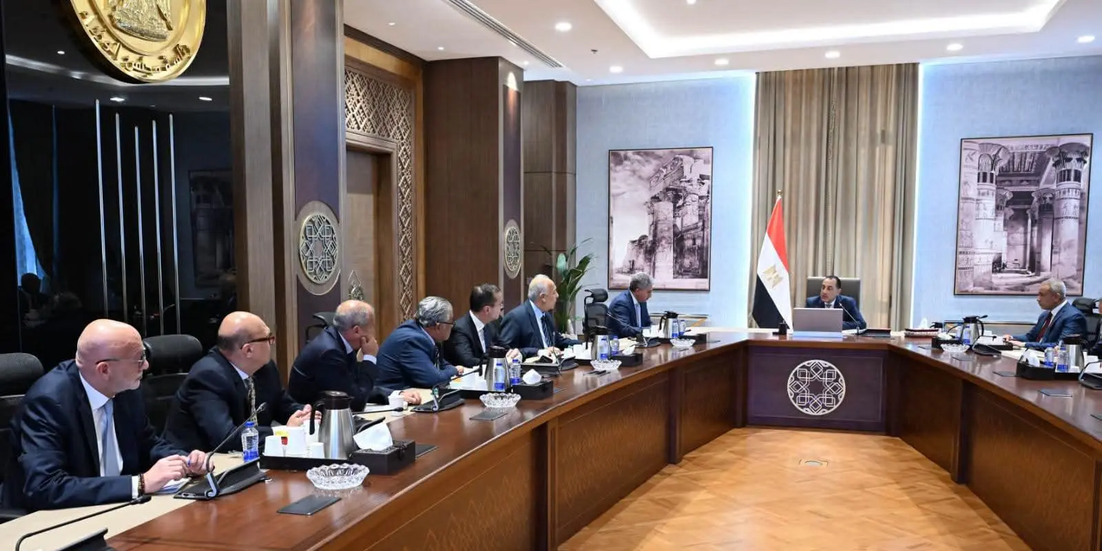 رئيس الوزراء يبحث مع ممثلي قطاعي السياحة والطيران سبل دعم الحركة السياحية وزيادة أعداد السائحين، مؤكداً استمرار تقديم التيسيرات والحوافز اللازمة