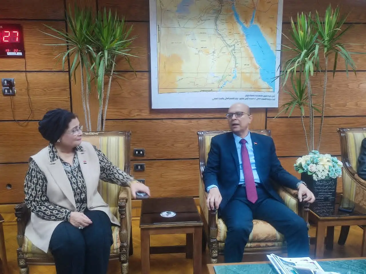 في زيارة مفاجئة.. نائب وزير الصحة تتفقد مستشفى ديروط المركزي بأسيوط