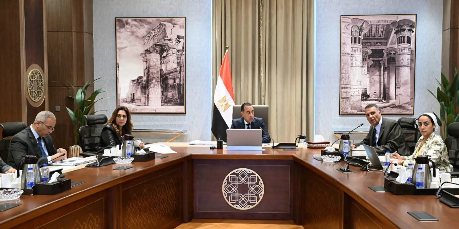 رئيس الوزراء يتابع الموقف التنفيذي للمشروعات الخدمية والتنموية بمحافظة جنوب سيناء