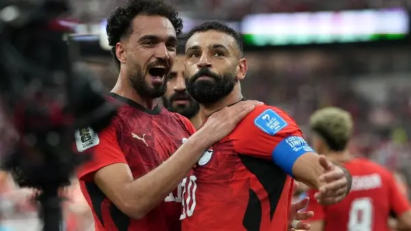موعد مباراة مصر وإيران، تتجه أنظار جماهير الكرة المصرية والعربية نحو المواجهة المرتقبة والحاسمة التي تجمع بين منتخب مصر ونظيره الإيراني، لحساب الجولة الثالثة والأخيرة من دور المجموعات لبطولة كأس العالم 2026.