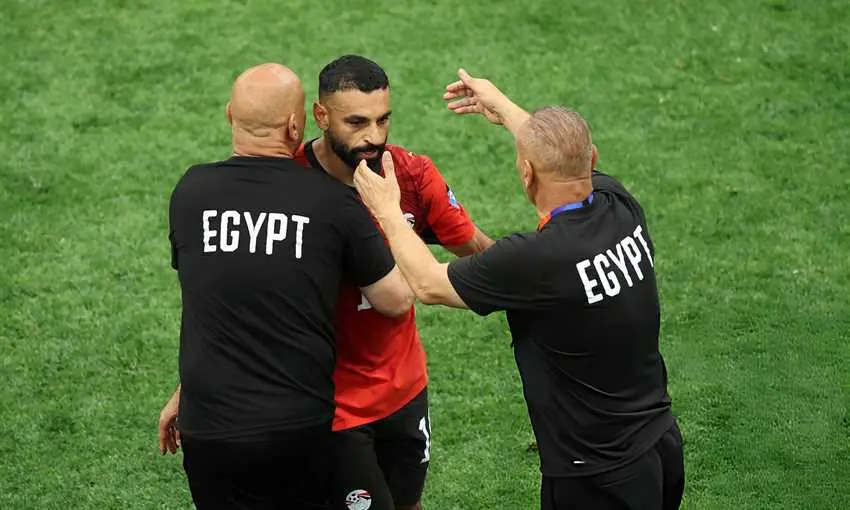 موعد مباراة مصر وإيران، تتجه أنظار جماهير الكرة المصرية والعربية نحو المواجهة المرتقبة والحاسمة التي تجمع بين منتخب مصر ونظيره الإيراني، لحساب الجولة الثالثة والأخيرة من دور المجموعات لبطولة كأس العالم 2026.