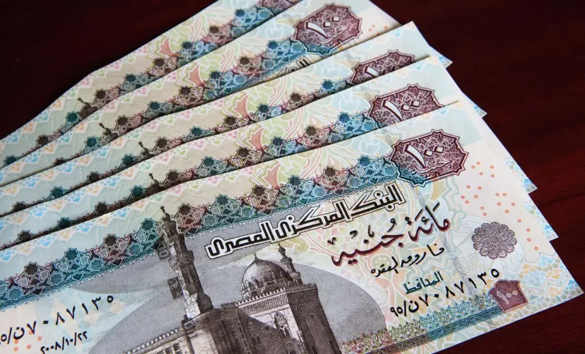 يبحث المواطنون بشكل مكثف عن موعد صرف معاشات يوليو بالزيادة الجديدة، بالتزامن مع استعدادات الهيئة القومية للتأمين الاجتماعي لتوفير السيولة النقدية اللازمة داخل منافذ الصرف المختلفة لتيسير الإجراءات على كبار السن وذوي الهمم.