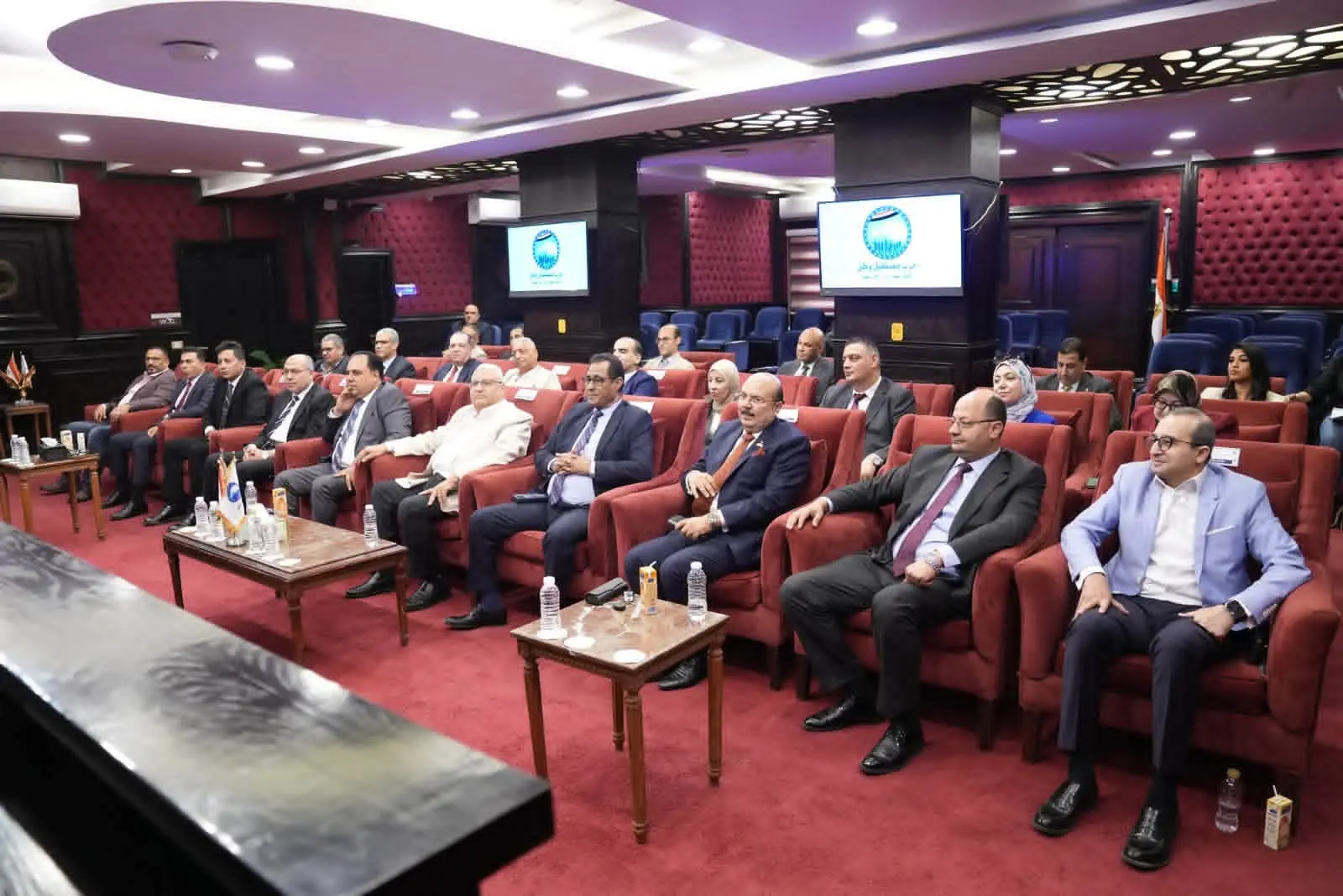 أمانة العلاقات الحكومية بـ"مستقبل وطن" تعقد أول اجتماع تنظيمي بتشكيلها الجديد - 1000705826