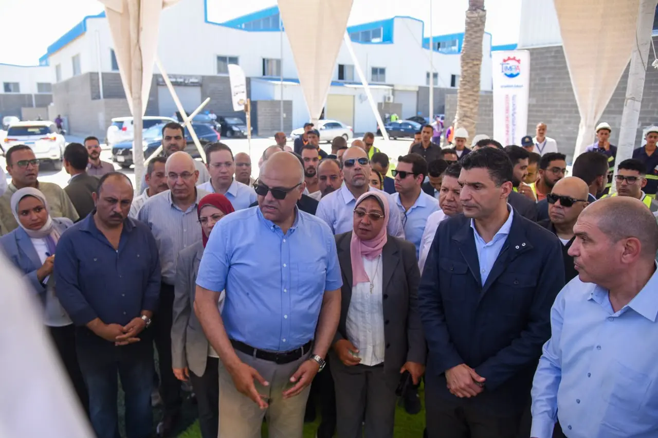 وزير الصناعة ومحافظ الإسكندرية يتفقدان مجمعي مرغم للصناعات البلاستيكية بالعامرية - 1000707109