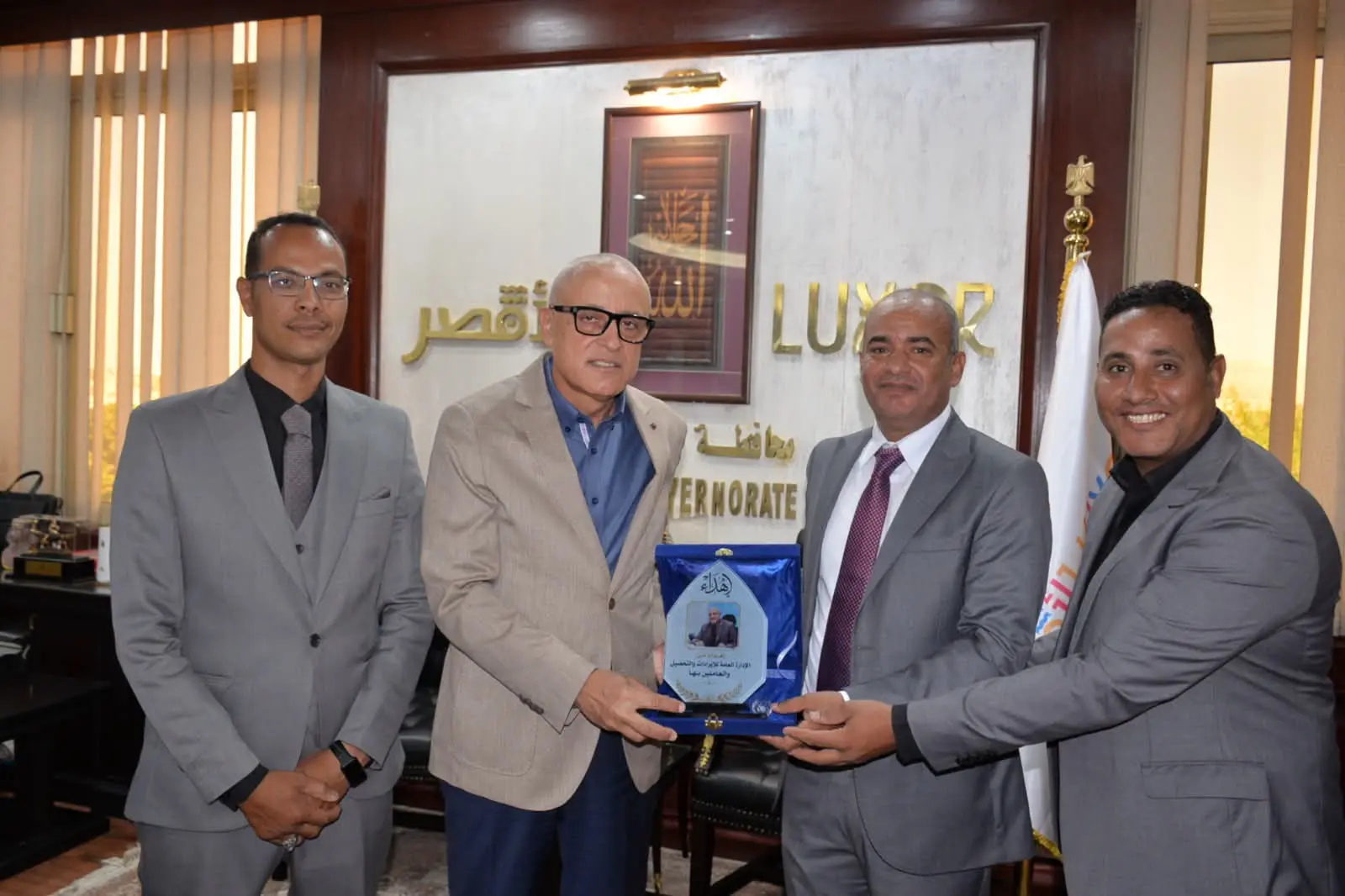 محافظ الأقصر يسلم 40 وحدة جديدة بمشروع إسكان الطود