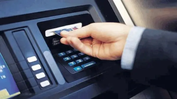 موعد صرف مرتبات شهر يوليو، ​ينتظر الملايين من موظفي الدولة بشرة خير طال انتظارها مع بداية العام المالي الجديد؛ فبين طيات شهر يوليو لا تأتي الأجور كالعادة فحسب، بل تحمل معها نَسائم تحسين مستوى المعيشة وتخفيف الأعباء الاقتصادية.