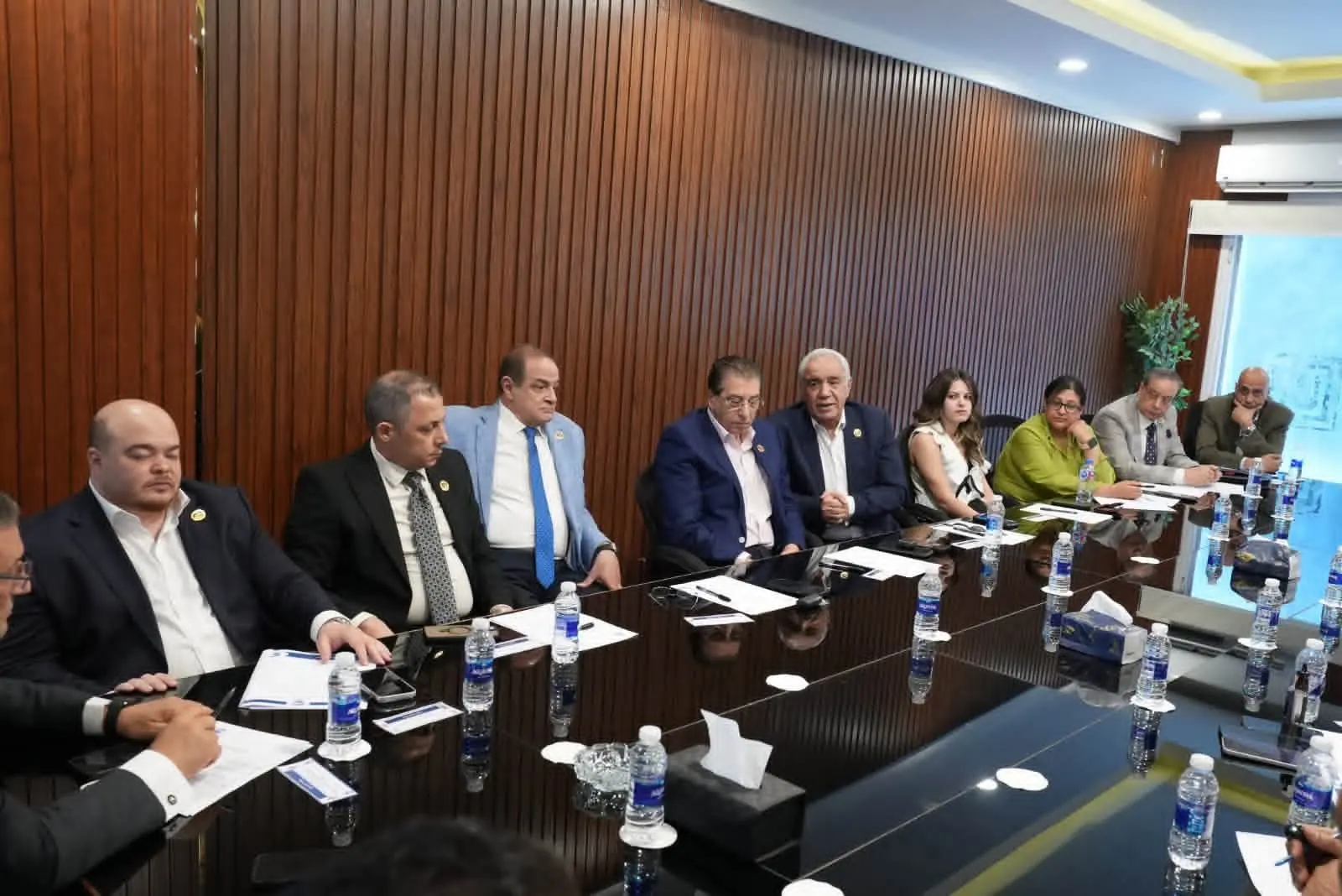«شئون البيئة» بـ«مستقبل وطن» تبحث نشر الوعي البيئي وتعزيز العمل الميداني - 1000714592 1