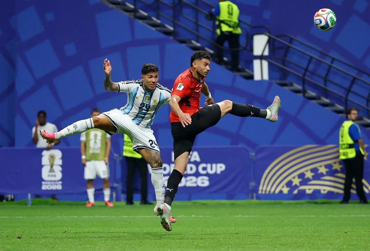 تغادر بعثة المنتخب الوطني الأول لكرة القدم الولايات المتحدة الأمريكية غدًا الخميس، متوجهة إلى القاهرة بعد انتهاء مسيرة "الفراعنة" في بطولة كأس العالم 2026. وتترقب الجماهير المصرية موعد عودة منتخب مصر إلى أرض الوطن لتقديم التحية للاعبين والجهاز الفني على ما قدموه من أداء بطولي طوال منافسات المونديال.