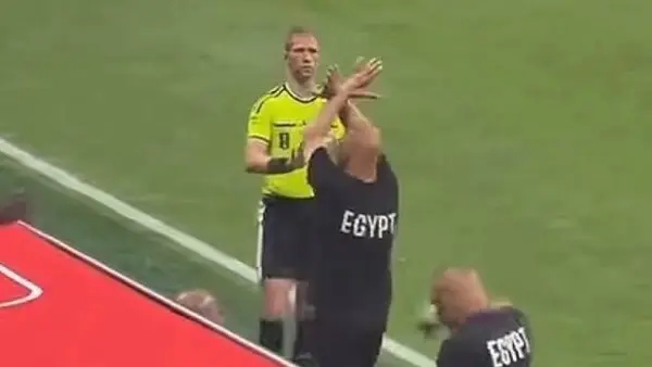 عمدة نيويورك يدعم الفراعنة: مصر تعرضت لظلم تحكيمي أمام الأرجنتين