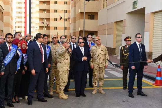 الرئيس السيسي و12 عامًا من الإنجازات.. طفرة غير مسبوقة في قطاع الصناعة