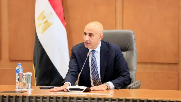 ​أعلنت وزارة التربية والتعليم والتعليم الفني عن إطلاق مرحلة تظلمات الدبلومات الفنية للعام الدراسي 2026، حيث بدأت لجان النظام والمراقبة بالفعل في تلقي طلبات الطلاب الراغبين في مراجعة درجاتهم ومستنداتهم، وذلك اعتبارًا من يوم السبت الموافق 11 يوليو الجاري، وسط إجراءات تنظيمية مشددة لضمان حصول كل طالب على حقه كاملًا.
