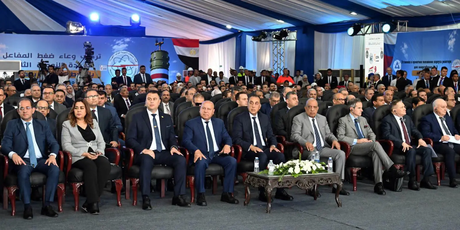 رئيس الوزراء يشهد تركيب وعاء ضغط المفاعل للوحدة النووية الثانية بالضبعة