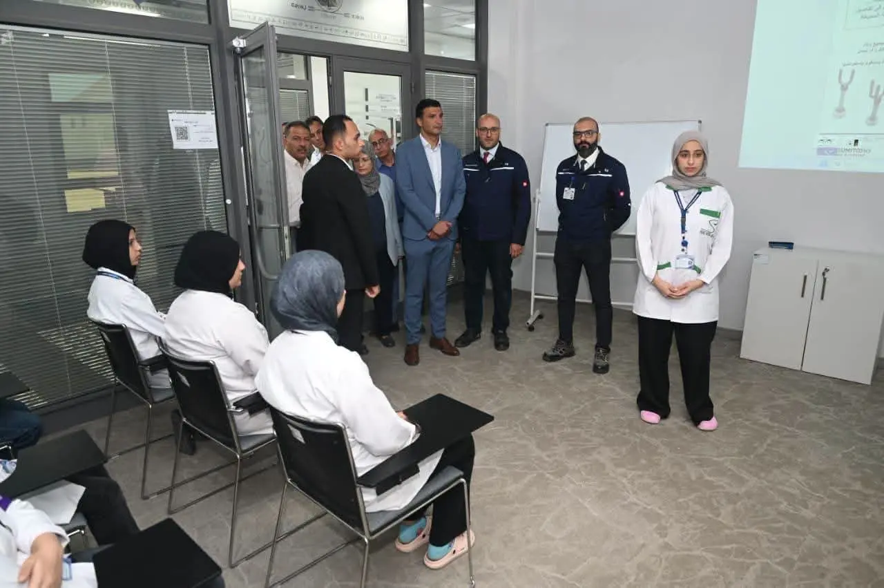 وزير الصناعة يتفقد 3 مصانع ومجمعًا للصناعات الصغيرة بالعاشر من رمضان