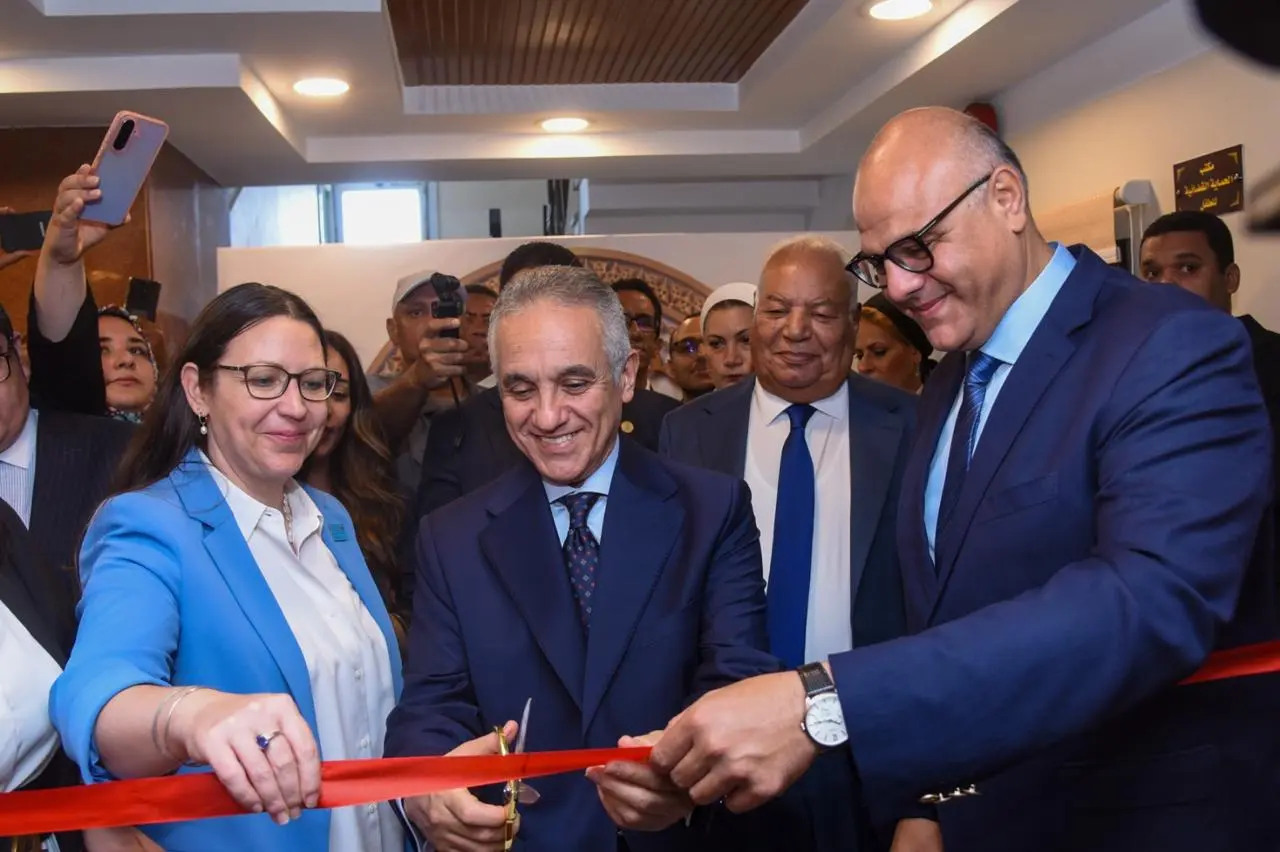 محافظ الإسكندرية و وزير العدل يفتتحان المحكمة النموذجية الصديقة للطفل وفقًا للمعايير الدولية بمحكمة شرق الإسكندرية الابت - 1000734918