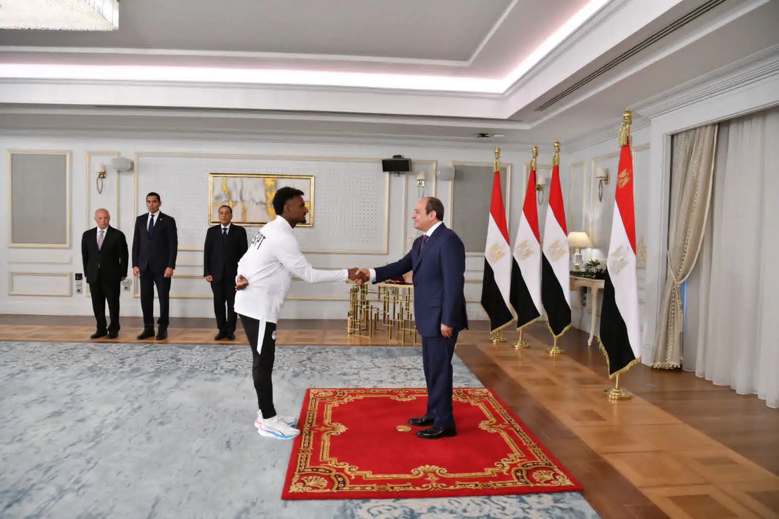 نجوى الألفي: تكريم الرئيس للمنتخب يؤسس لمرحلة جديدة في الرياضة المصرية - 1000735540