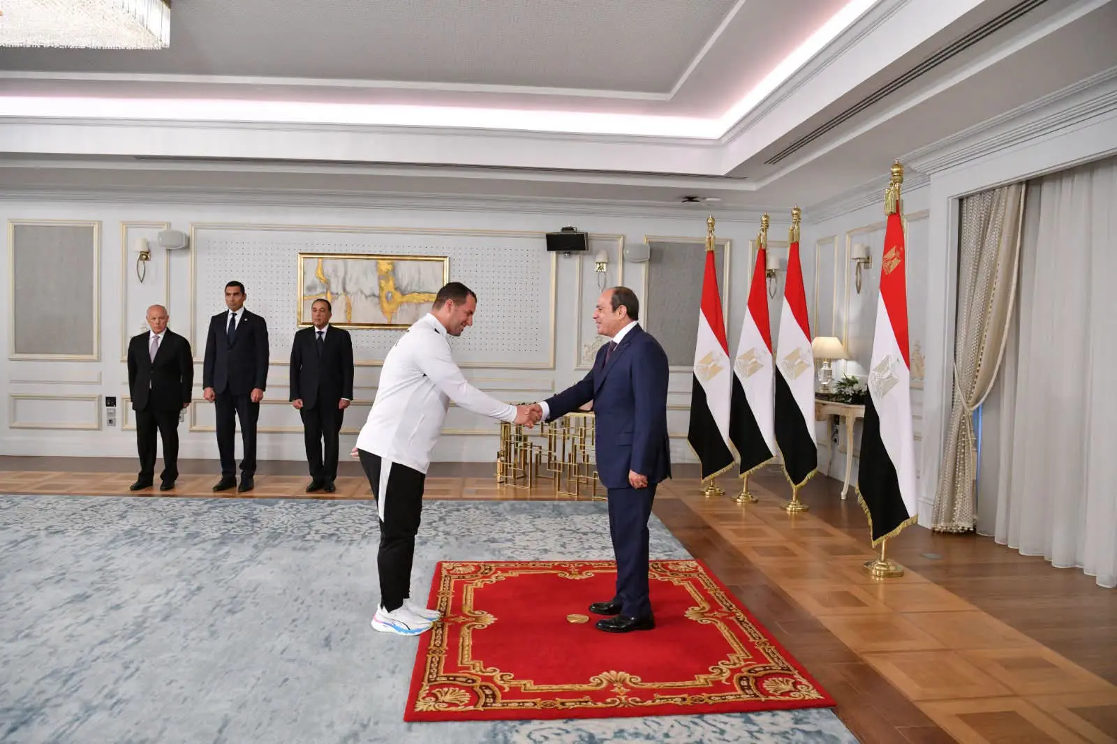 نجوى الألفي: تكريم الرئيس للمنتخب يؤسس لمرحلة جديدة في الرياضة المصرية - 1000735576