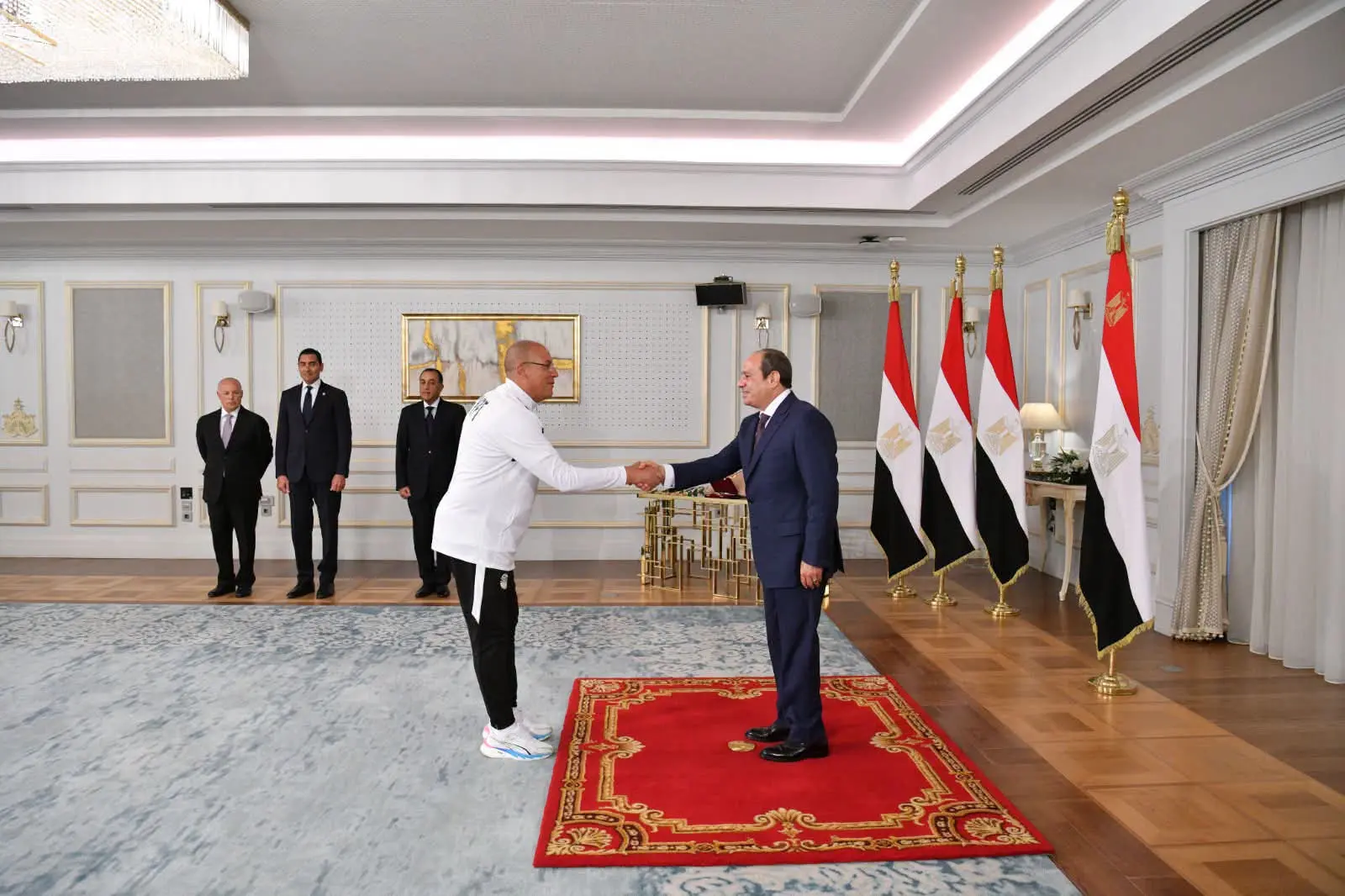 نجوى الألفي: تكريم الرئيس للمنتخب يؤسس لمرحلة جديدة في الرياضة المصرية - 1000735577