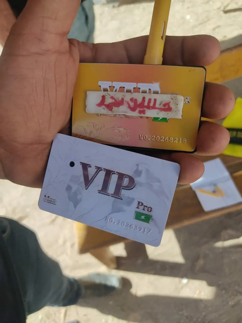 شهدت لجان امتحانات الثانوية العامة بمحافظة قنا، في آخر أيام الامتحانات، ضبط 15 سماعة غش إلكترونية و32 هاتفًا محمولًا بحوزة عدد من الطلاب، قبل دخولهم اللجان