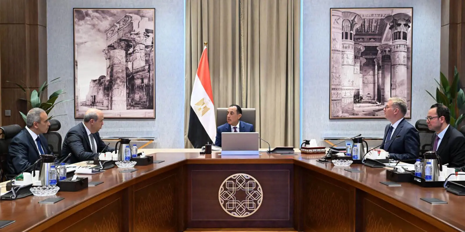 رئيس الوزراء يستعرض أول مشروع لإنتاج وقود طيران مستدام في مصر