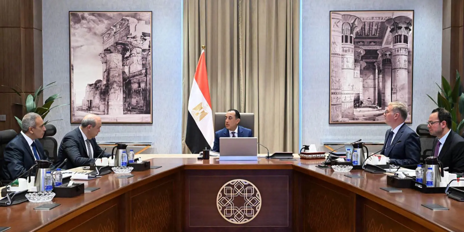رئيس الوزراء يستعرض أول مشروع لإنتاج وقود طيران مستدام في مصر