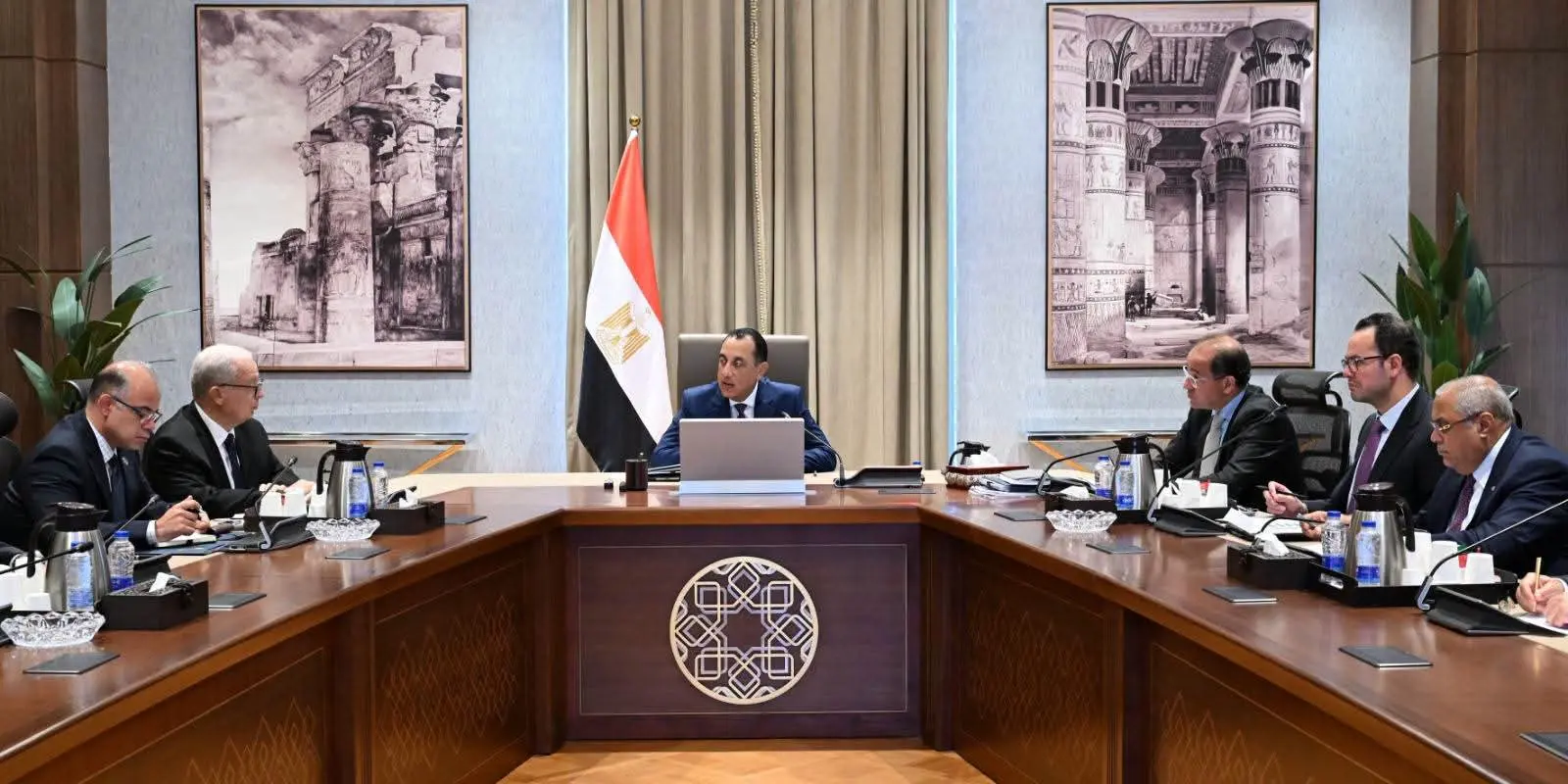 مدبولي يتابع خطة تخارج الدولة من الشركات الحكومية