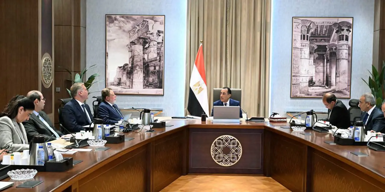 مدبولي يتابع خطة تعزيز المخزون الاستراتيجي من المنتجات البترولية