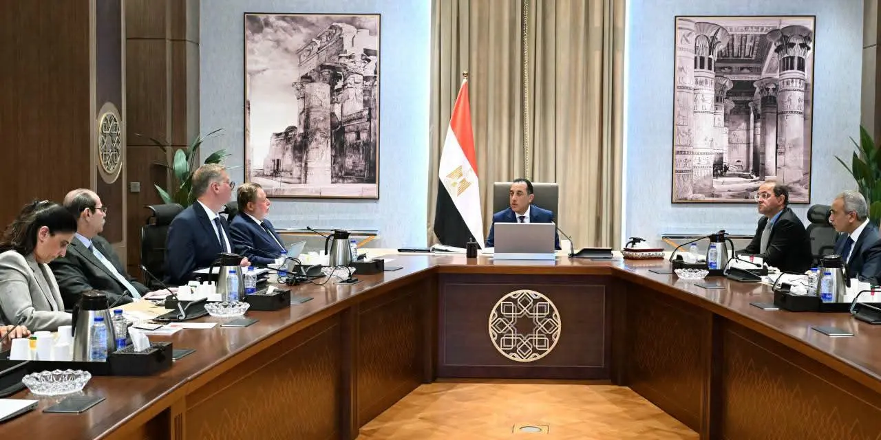 مدبولي يتابع خطة تعزيز المخزون الاستراتيجي من المنتجات البترولية