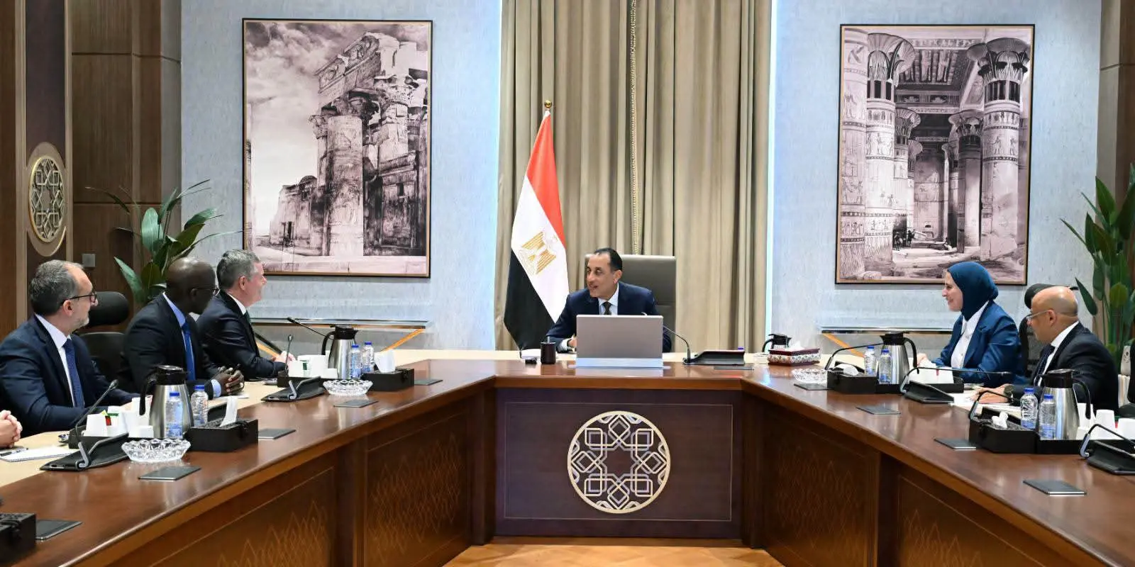 رئيس الوزراء يبحث مع البنك الدولي توسيع الشراكة لدعم الإصلاحات الاقتصادية