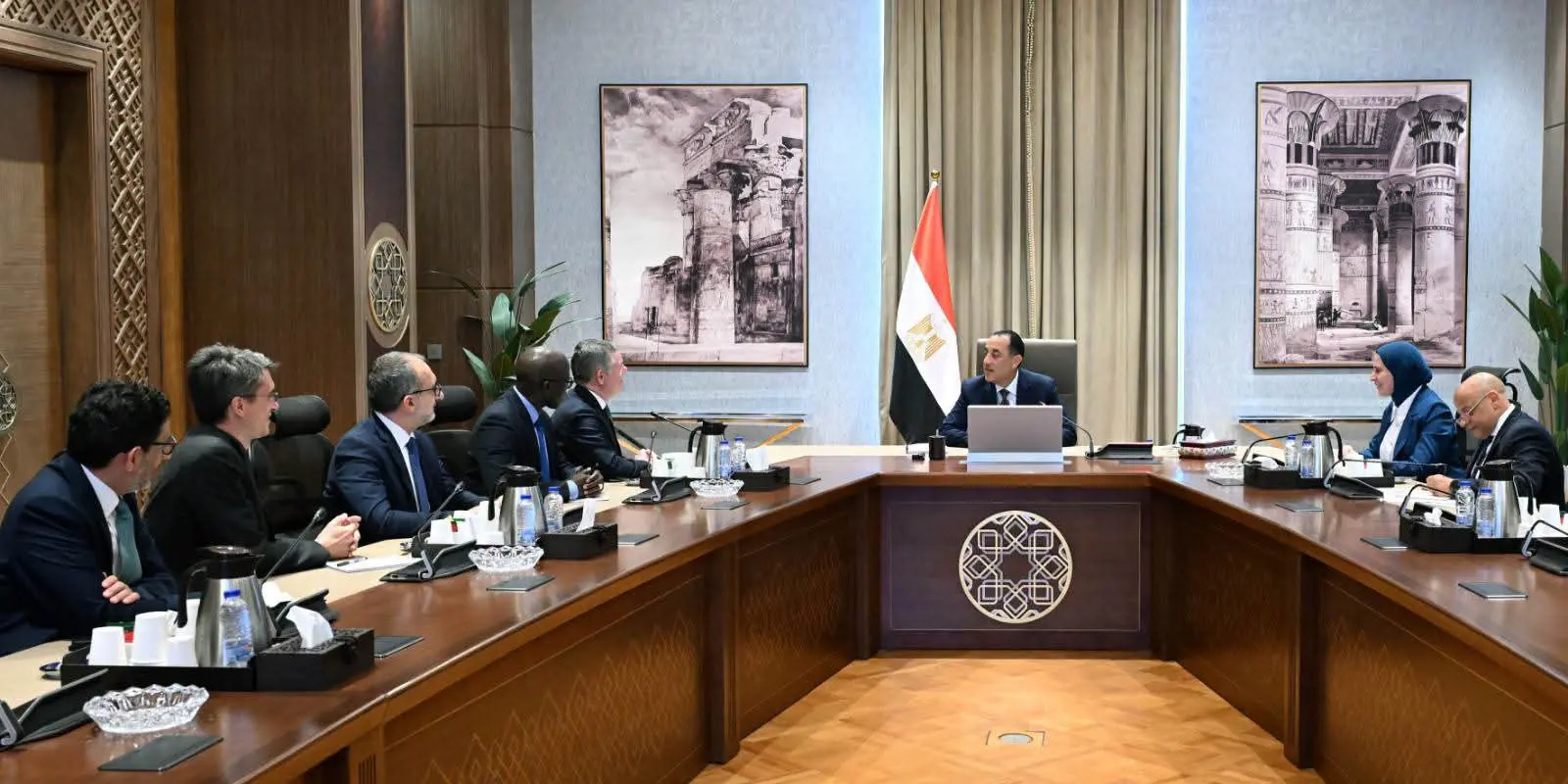 رئيس الوزراء يبحث مع البنك الدولي توسيع الشراكة لدعم الإصلاحات الاقتصادية