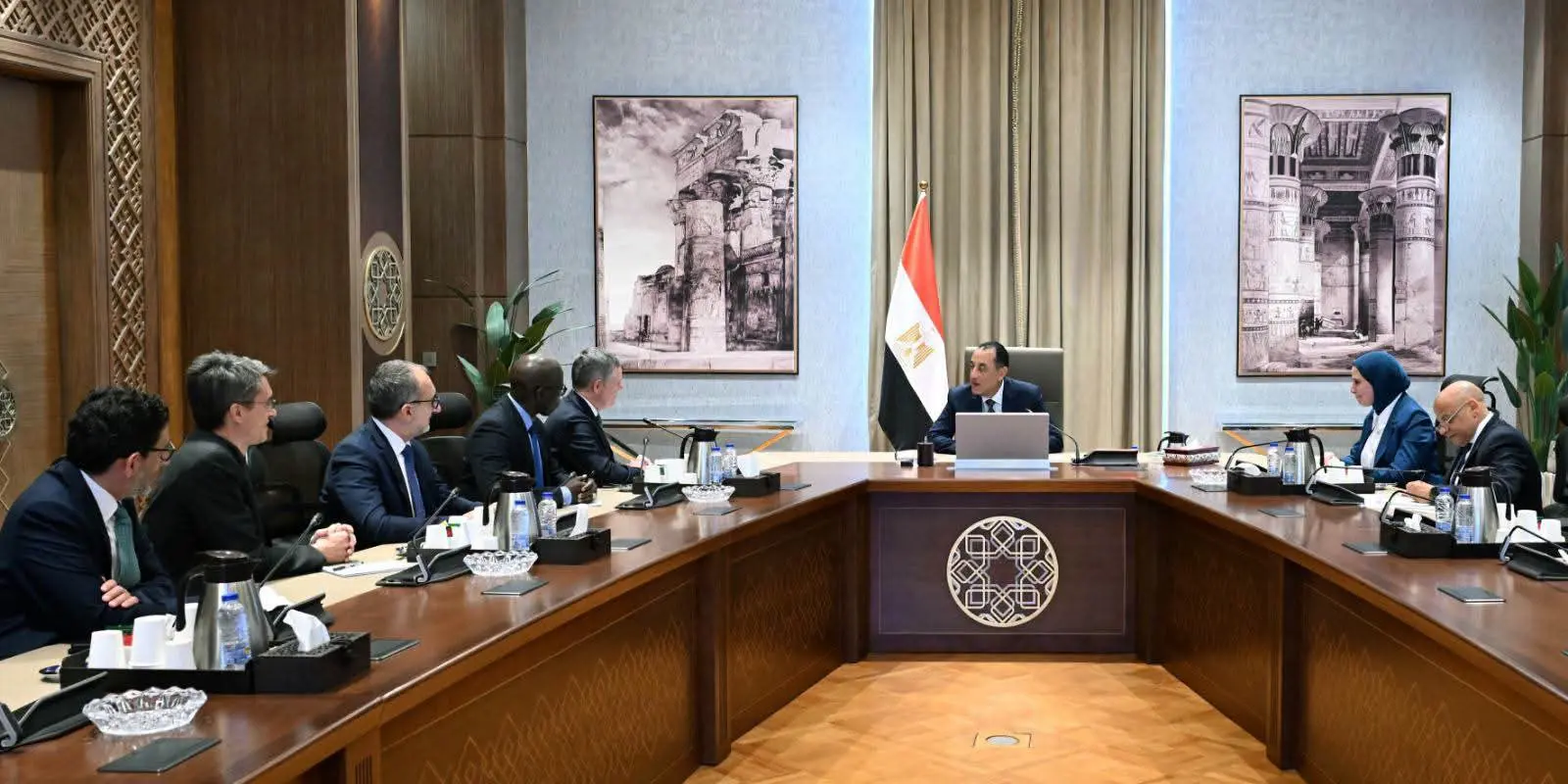 رئيس الوزراء يبحث مع البنك الدولي توسيع الشراكة لدعم الإصلاحات الاقتصادية