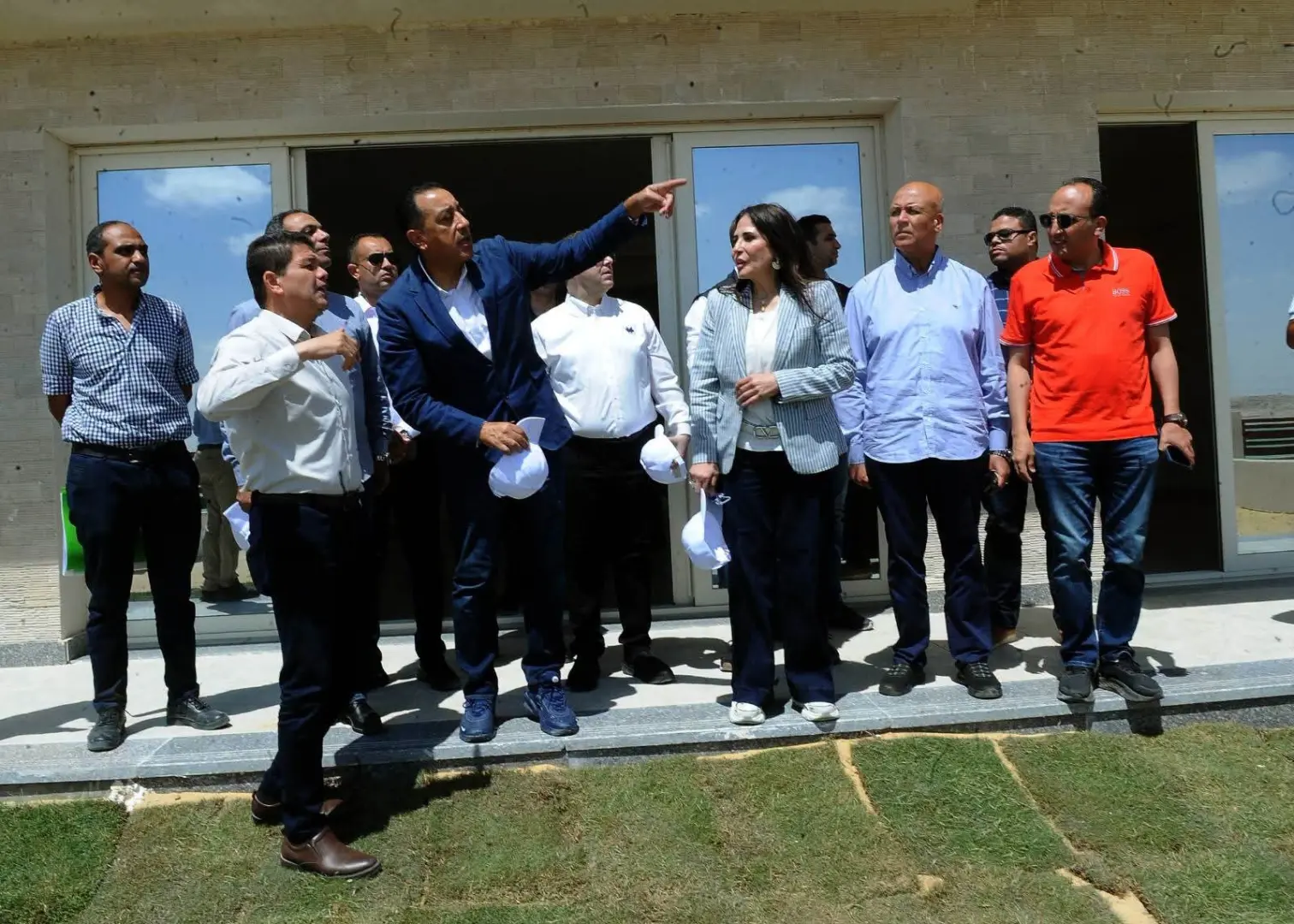 1183 وحدة سكنية وبنية متكاملة.. مدبولي يتابع مشروعًا سياحيًا واعدًا بمارينا العلمين