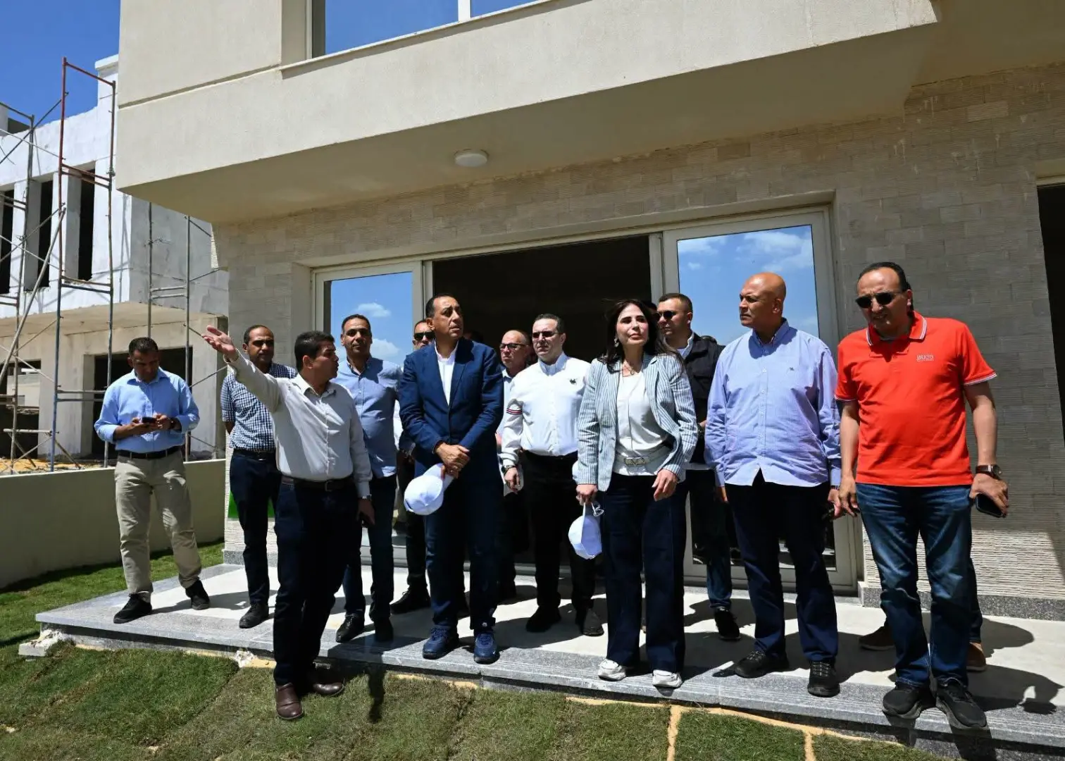 1183 وحدة سكنية وبنية متكاملة.. مدبولي يتابع مشروعًا سياحيًا واعدًا بمارينا العلمين