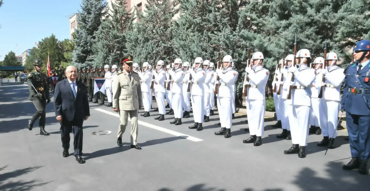 زيارة رسمية لوزير الدفاع إلى تركيا