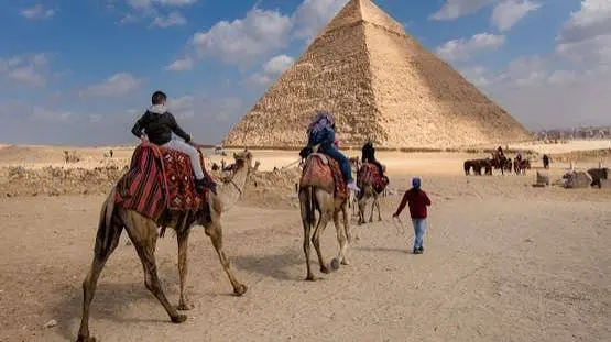 بين فكي الكماشة.. كيف يعيد الصراع الأمريكي الإيراني تشكيل مستقبل الاقتصاد المصري؟ - 1000750922